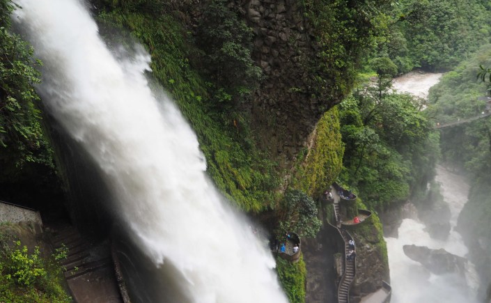 Pailón del diablo Baños