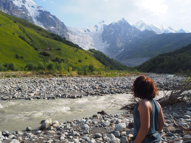 Trekking Mestia. Ushguli río Adishi