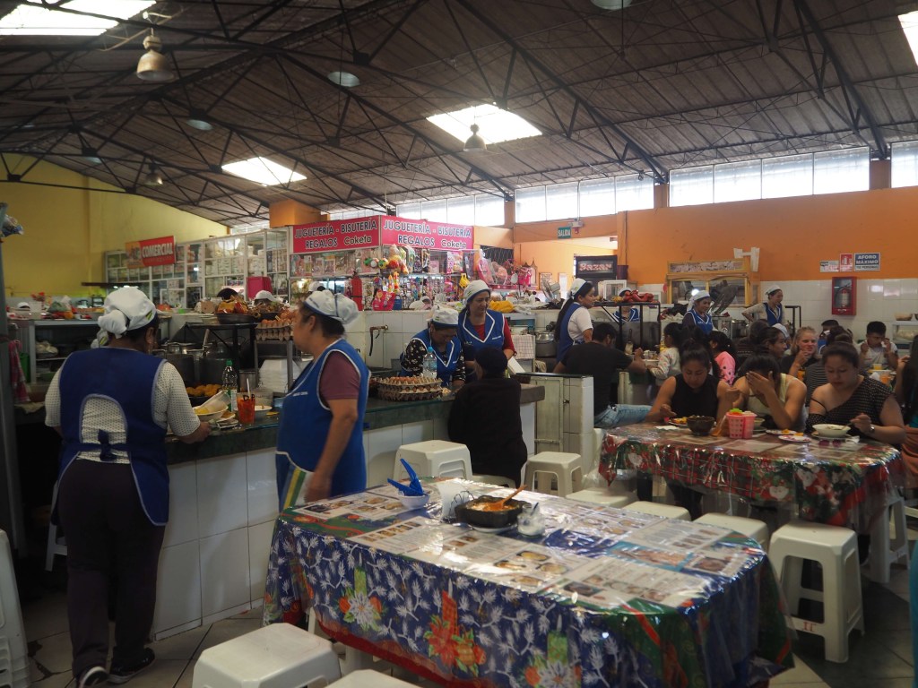 Qué hacer en baños, Mercado Central