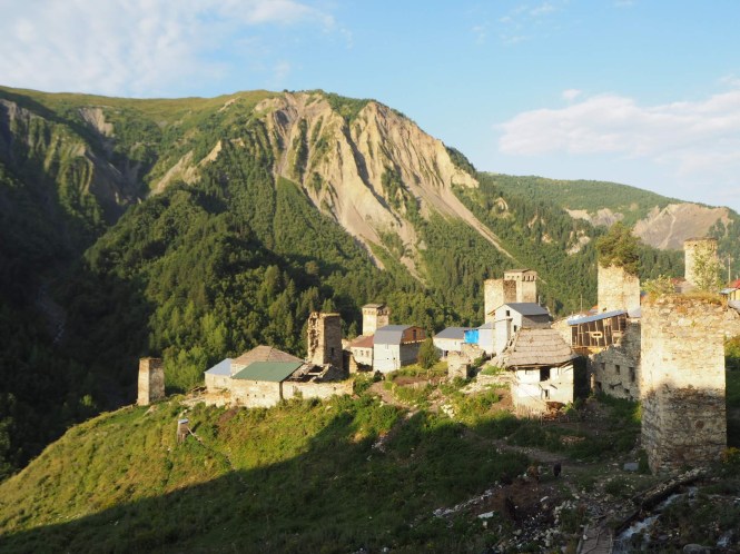Vistas de Adishi en el trekking Mestia a Ushguli